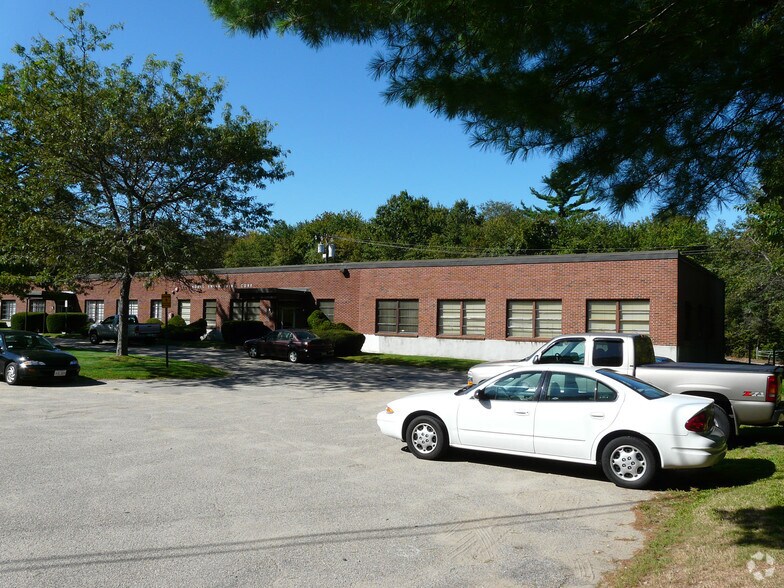 More Photos Of 604 South St, Holbrook Manufacturing For Sale