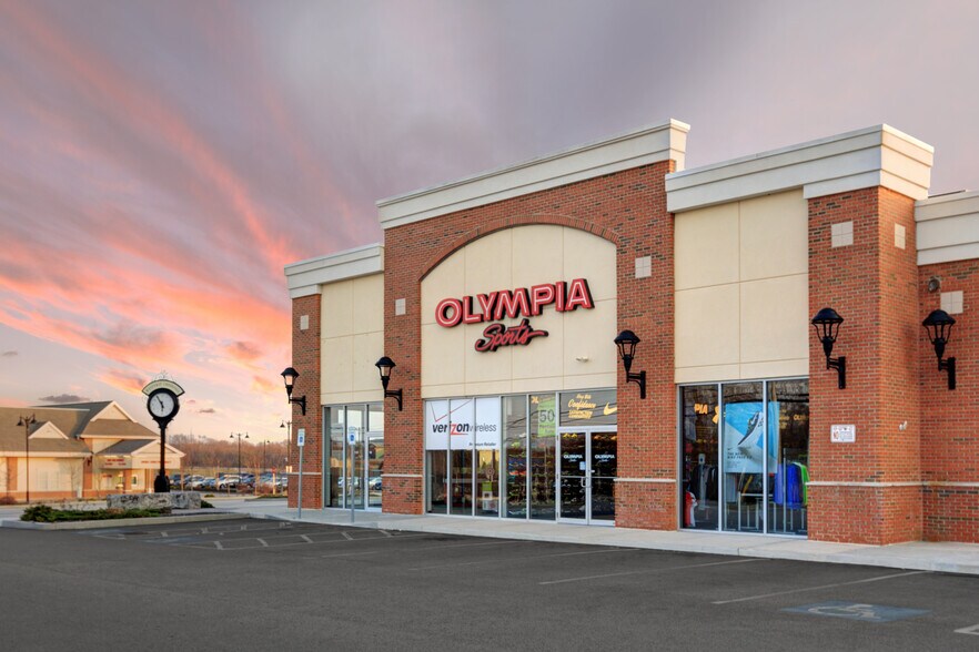 More Photos Of Route 78 @ Route 1, Westerly Unknown For Lease