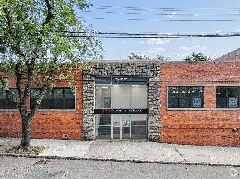 More Photos Of 949-955 Yonkers Ave, Yonkers Medical For Lease