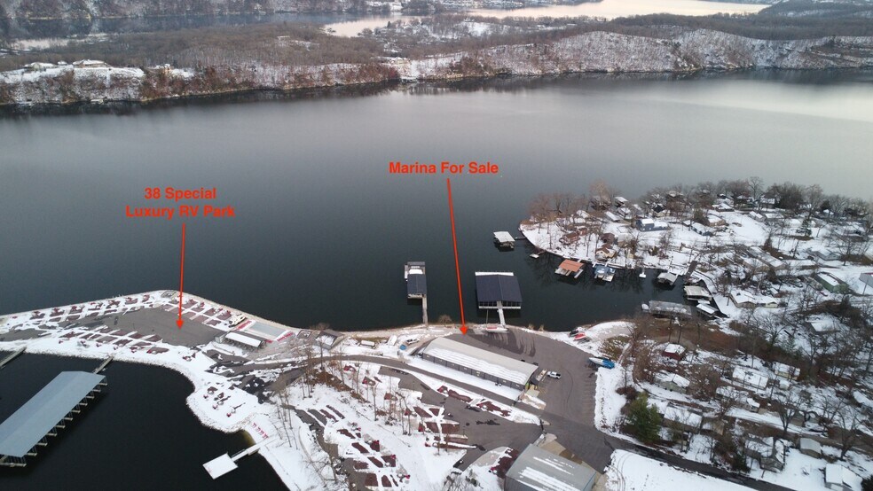 More Photos Of 27 Lighthouse Marina Rd, Sunrise Beach General Retail For Sale