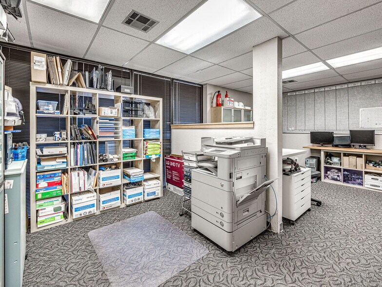 More Photos Of 11100 Stratford Dr, Oklahoma City Loft Creative Space For Sale