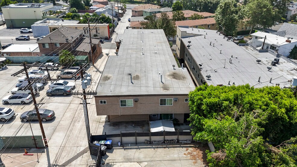 More Photos Of 231 Justin Ave, Glendale Apartments For Sale