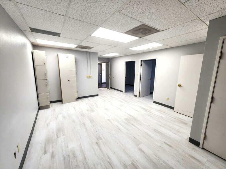 More Photos Of 820 Clermont St, Denver Medical For Sale