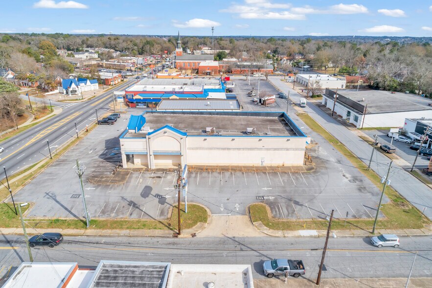 More Photos Of 2300 Wynnton Rd, Columbus Drugstore For Lease