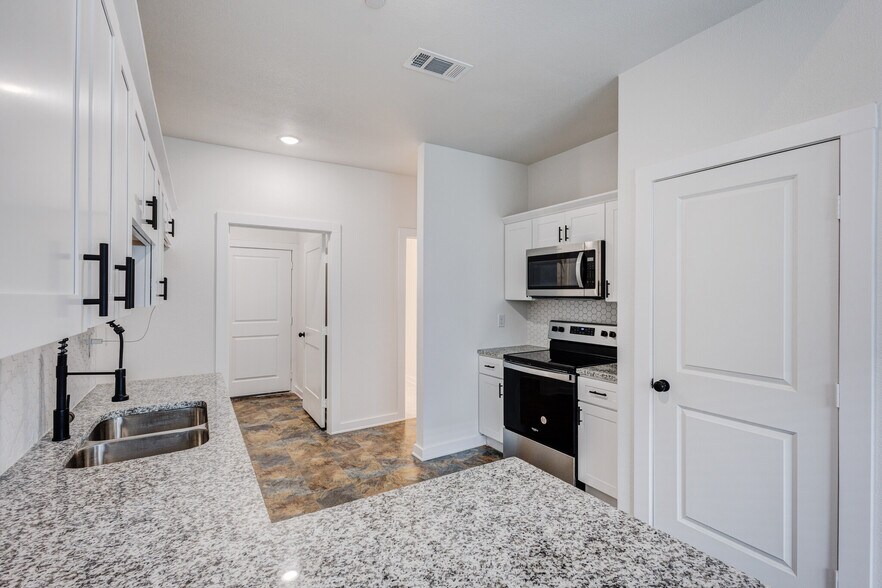 More Photos Of 3202 Wexford Dr, Garland Multifamily For Sale