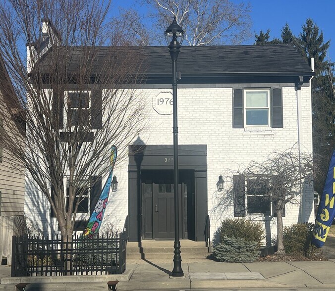 More Photos Of 322 E Main St, Batavia Office For Sale