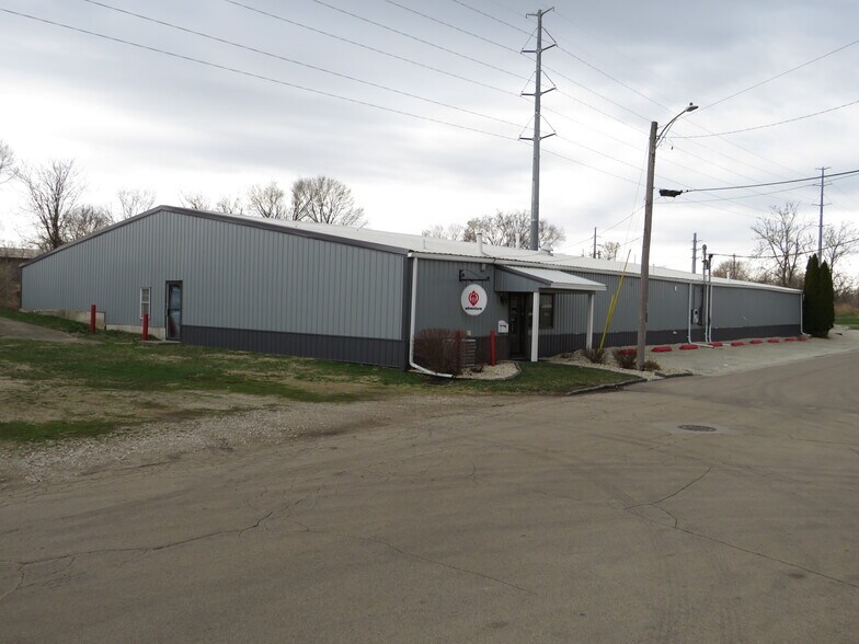 Primary Photo Of 300 W Joliet St, Ottawa Industrial For Sale
