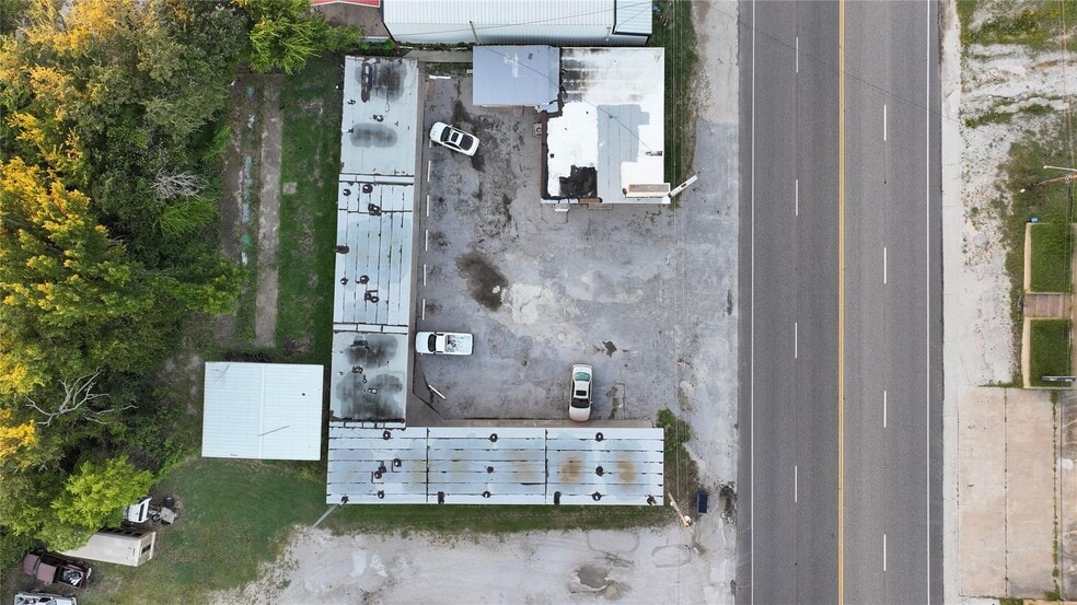 More Photos Of 1408 E Wise St, Bowie Hotel For Sale