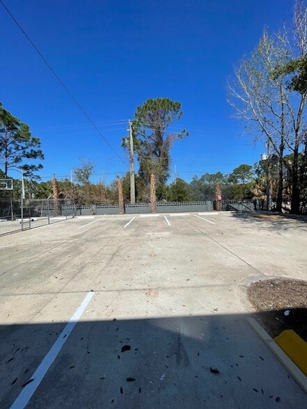 More Photos Of 1420 Mason Ave, Daytona Beach Freestanding For Sale