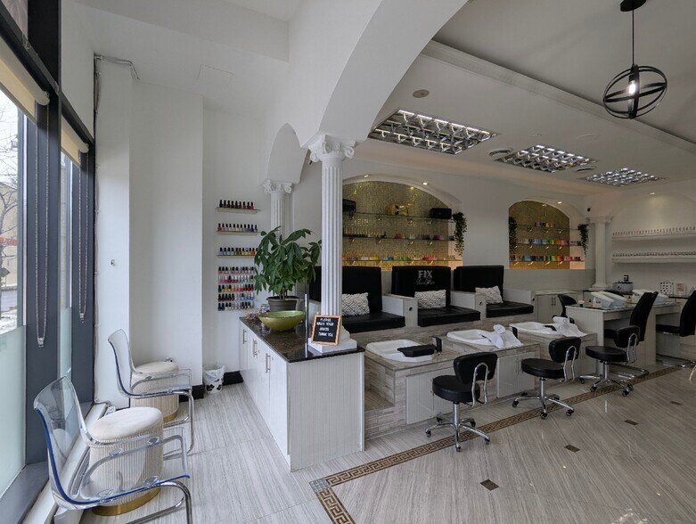 More Photos Of 409 Keele St, Toronto Storefront For Lease