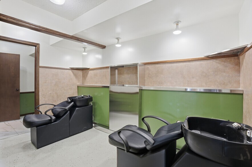 More Photos Of 4806 N Perkins Rd, Stillwater Office For Sale