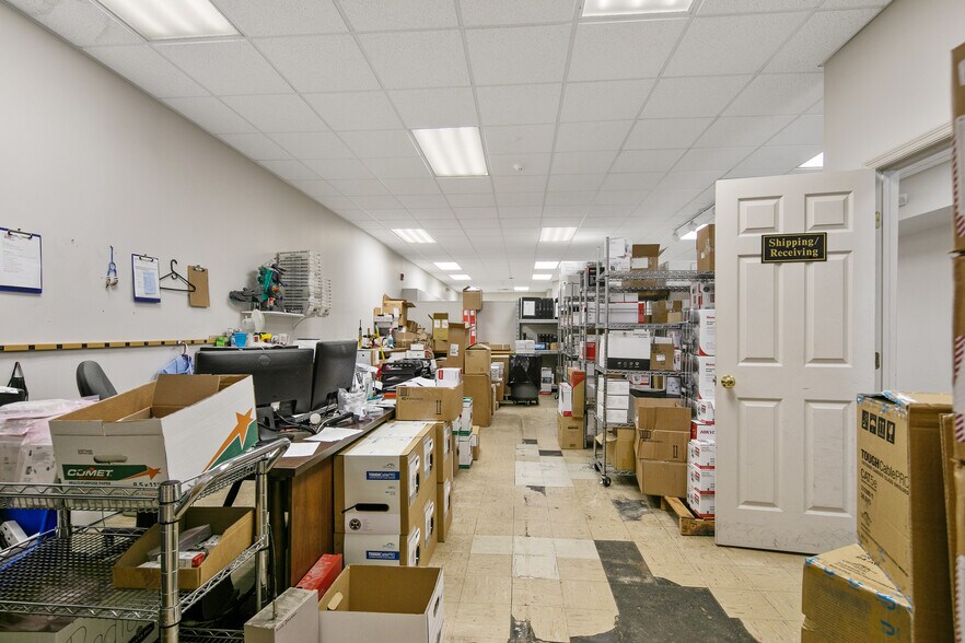 More Photos Of 127 Hay St, Fayetteville General Retail For Sale