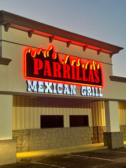 More Photos Of 1425 New Sapulpa Rd, Sapulpa Restaurant For Lease