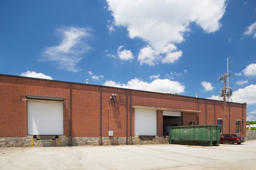 More Photos Of 4801 Lewis Rd, Stone Mountain Warehouse For Lease
