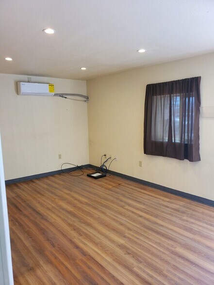 More Photos Of 1271 E 7th St, Reno Distribution For Sale