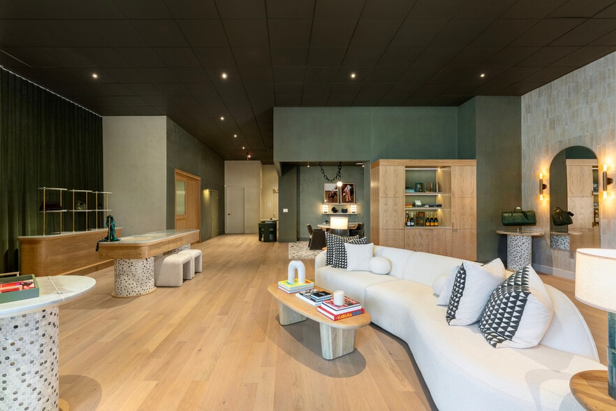 More Photos Of 301 Altara Ave, Coral Gables Apartments For Sale