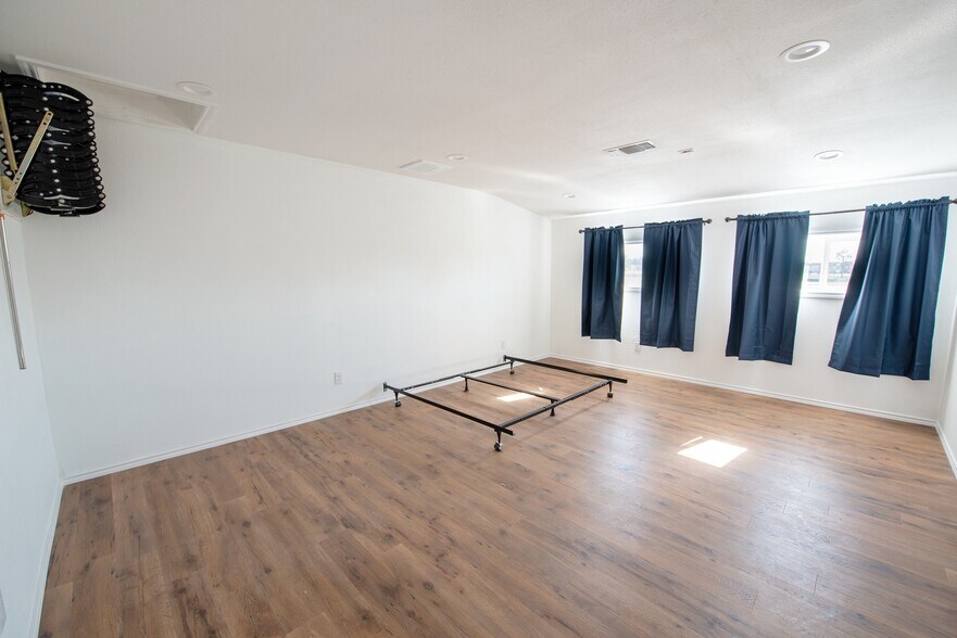 More Photos Of 440 Interstate 30 W, Mount Vernon Land For Sale