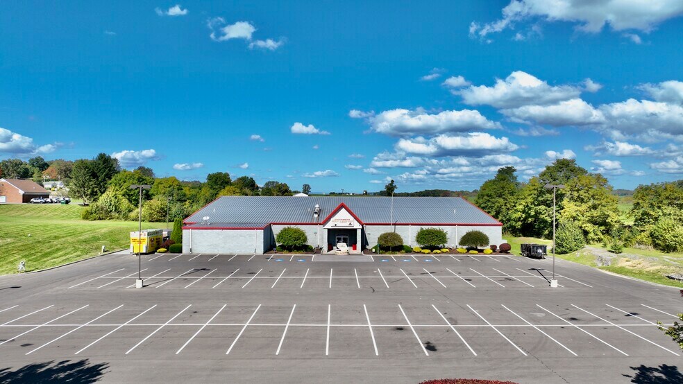 More Photos Of 157 Maple Carriage Dr, Lewisburg Bowling Alley For Sale