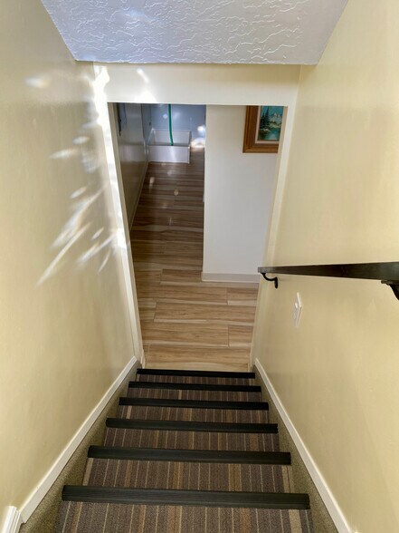 More Photos Of 579 S Main St, Kaysville Office For Sale