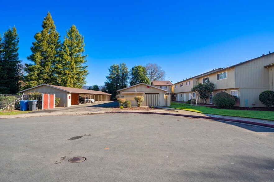 More Photos Of 960 Marlene St, Ukiah Apartments For Sale