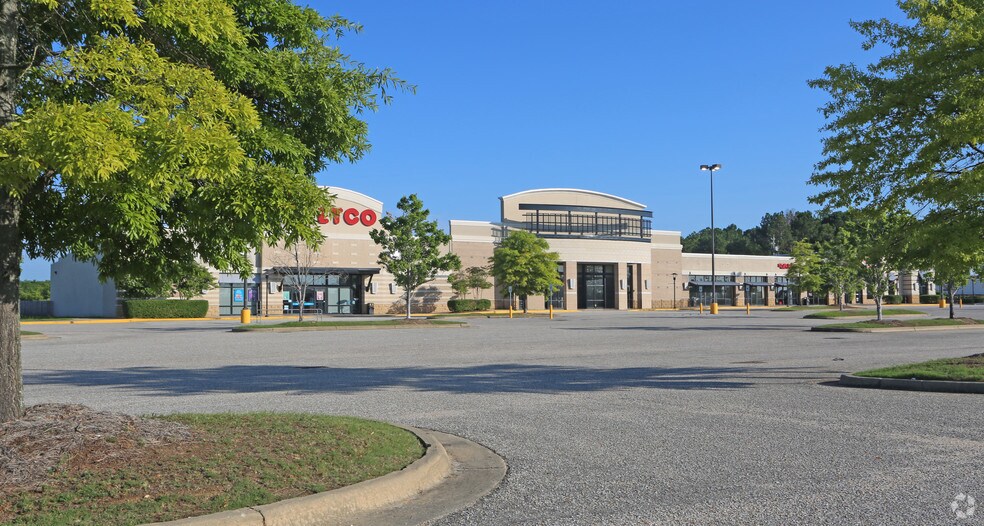 More Photos Of 1520-1540 Eastern Blvd, Montgomery Unknown For Lease