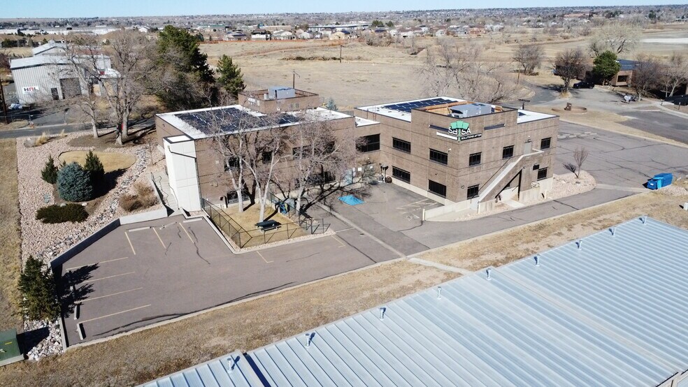 More Photos Of 5926 McIntyre St, Golden Office For Lease