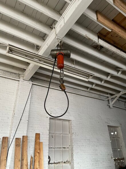 More Photos Of 1744 Indianapolis Blvd, Whiting Manufacturing For Lease