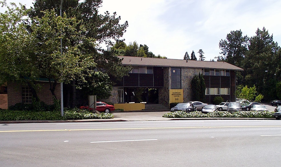 More Photos Of 2121 Redwood St, Vallejo Medical For Lease