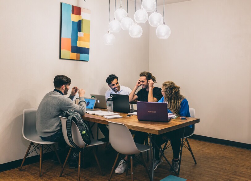 More Photos Of 820 Elm St, Godfrey Apartments For Sale