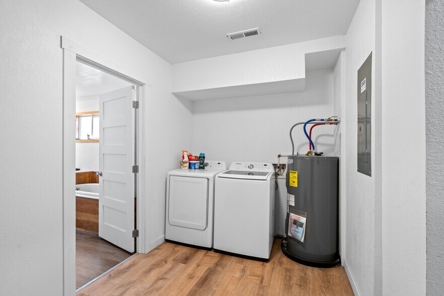 More Photos Of 105 Arcade, Lexington Apartments For Sale