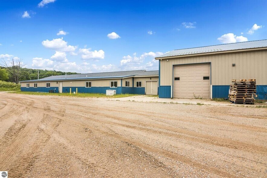 More Photos Of 8160 Cadillac Hwy, Benzonia Freestanding For Sale