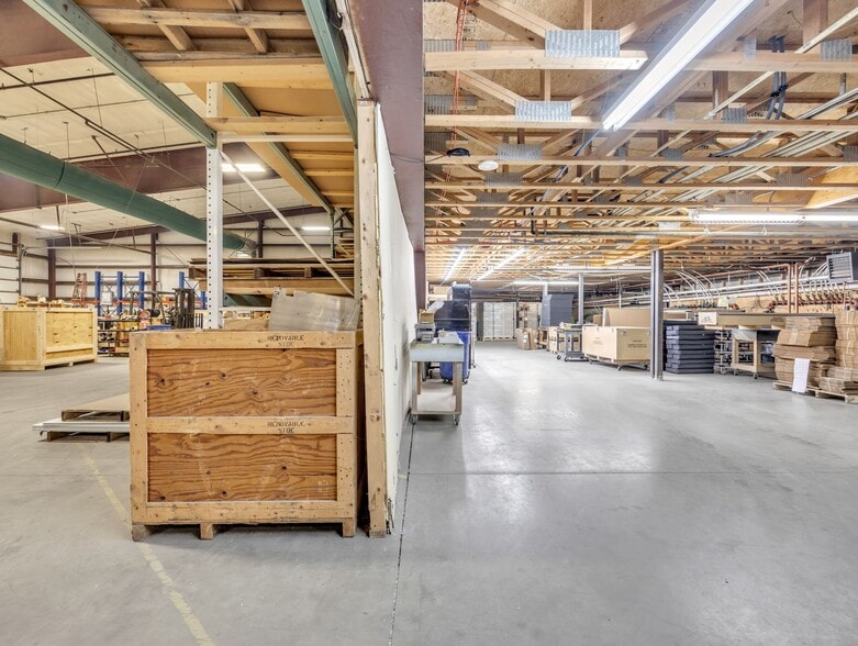 More Photos Of 39 Nott Hwy, Ashford Storefront For Sale