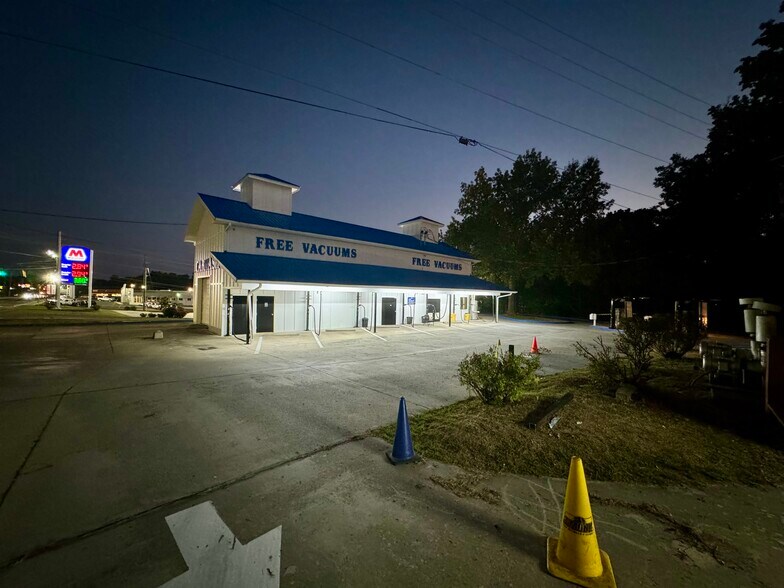 More Photos Of 605 S Wall St, Calhoun Carwash For Sale