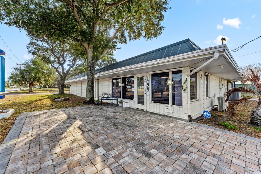 More Photos Of 1029 Sarno Rd, Melbourne Medical For Sale