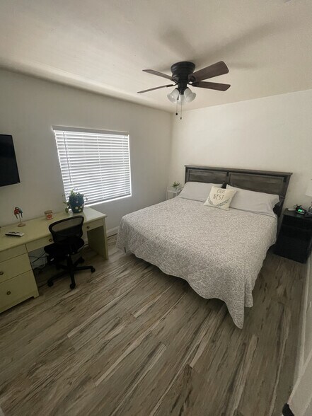 More Photos Of 100 Sandal Ln, Palm Beach Shores Apartments For Sale