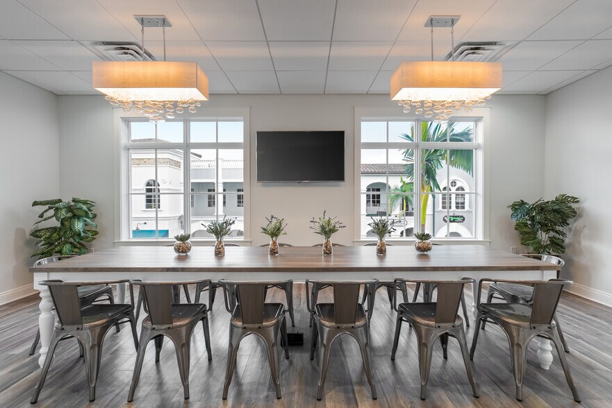 More Photos Of 3983 Destination Dr, Osprey Storefront Retail Office For Sale