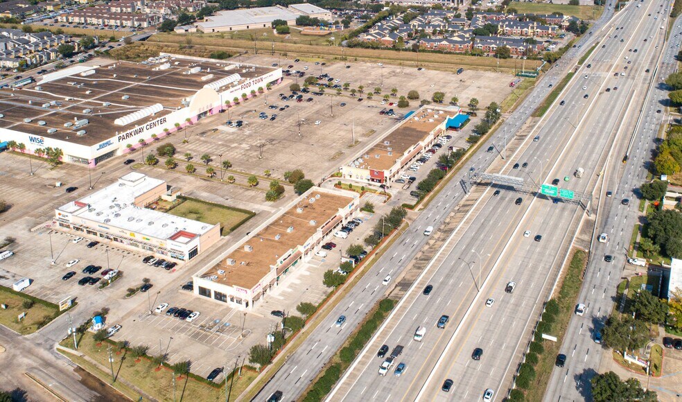 More Photos Of 9370-9380 W Sam Houston Pky S, Houston Unknown For Lease