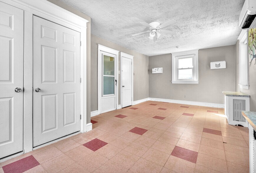 More Photos Of 317 W Johnson Hwy, Norristown Office Residential For Sale
