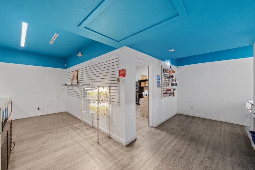 More Photos Of 1017 E Ocean Ave, Lompoc Medical For Sale