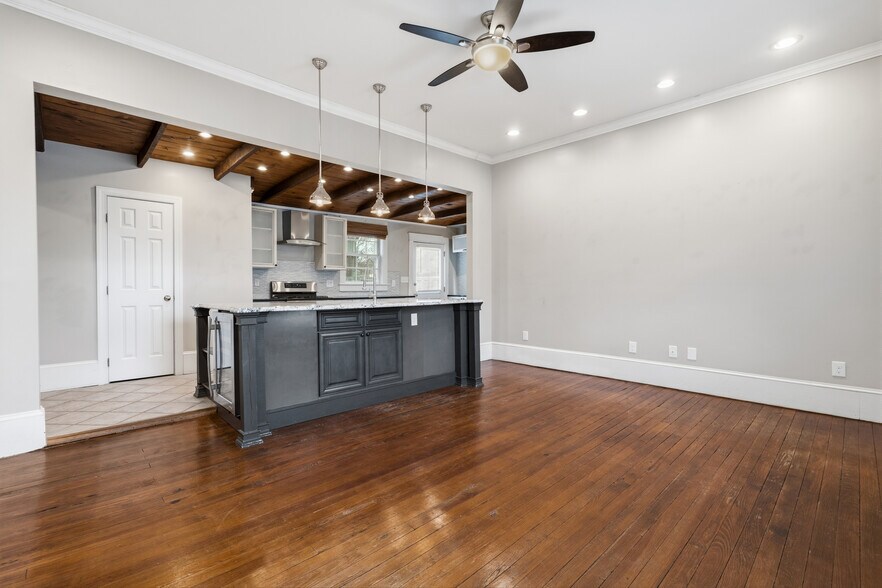 More Photos Of 405 Morson St, Raleigh Office For Sale