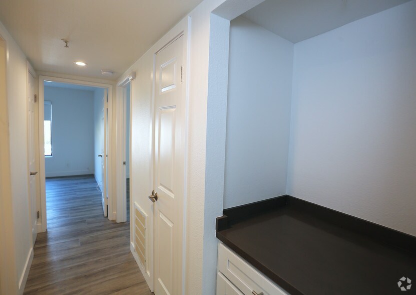 More Photos Of 8815 Cynthia St, West Hollywood Apartments For Sale