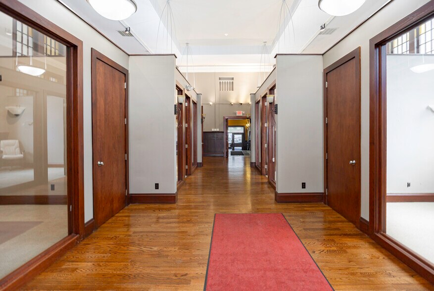 More Photos Of 214 Main St, Poughkeepsie Loft Creative Space For Sale