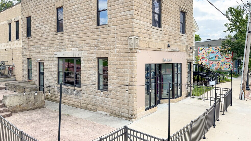 More Photos Of 257 N Water St, Kent Storefront Retail Residential For Sale