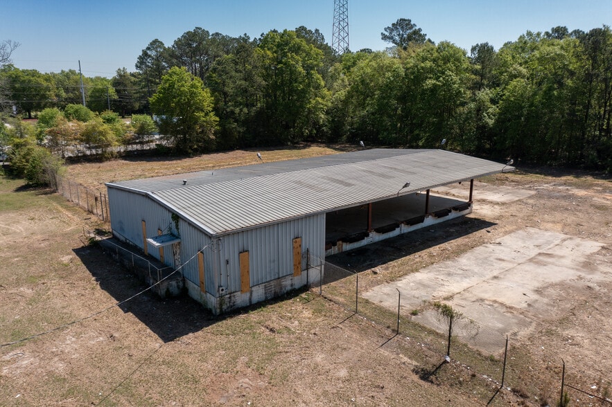 More Photos Of 519 Springfield Rd, Fayetteville Truck Terminal For Sale