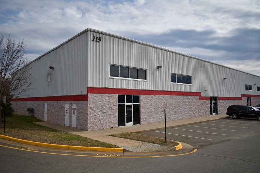 More Photos Of 115 Juliad Ct, Fredericksburg Warehouse For Lease