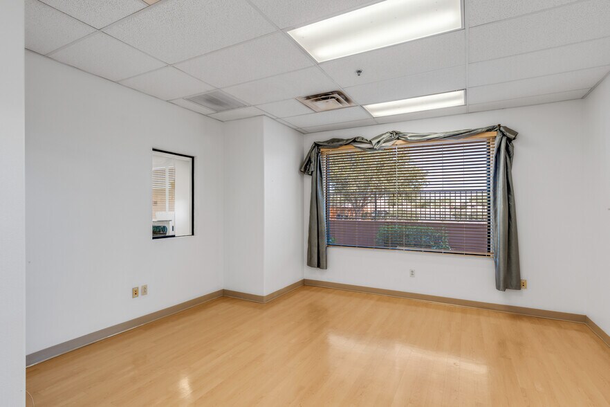 More Photos Of 1151 W Ray Rd, Chandler Daycare Center For Sale