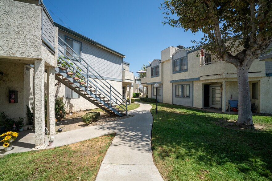 More Photos Of 7739 Bradwell Ave, Whittier Apartments For Sale
