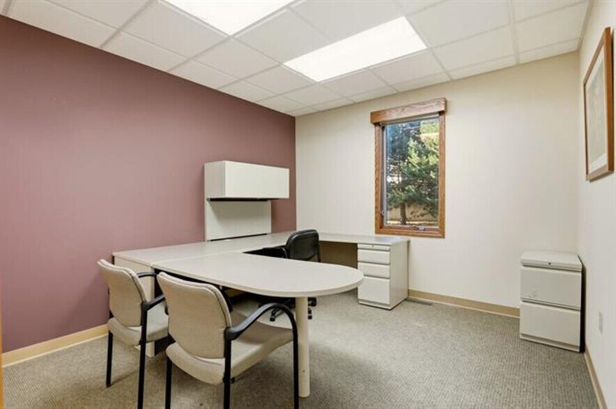 More Photos Of 2010 15th St, Bay City Healthcare For Sale