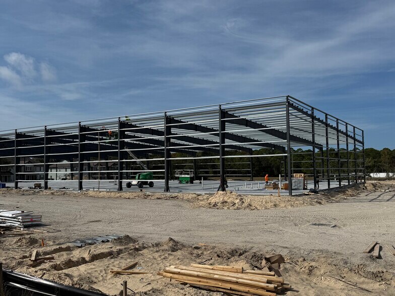 Primary Photo Of 1118 Suzanne Dr, Spring Hill Auto Repair For Lease