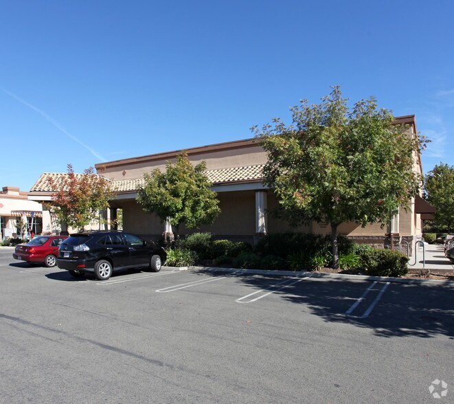 More Photos Of 3985 Foothills Blvd, Roseville Veterinarian Kennel For Sale